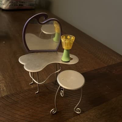 Battat Doll House Vanity & Chair used in American Girl Illuma Rooms With Lamp - Thumbnail 2