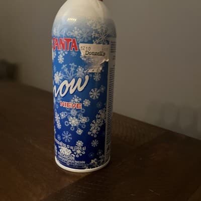 Chase Christmas Decoration Santa Snow Spray 9oz / 255g - Thumbnail 2