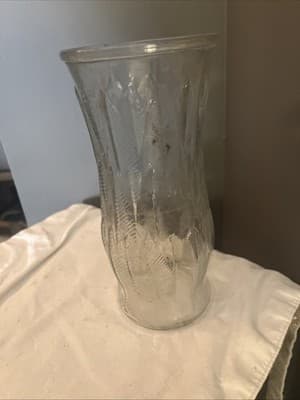 E. O. Brody Co Vase's Cleveland Ohio Clear Glass 9 1/2" unmatched set - Thumbnail 3