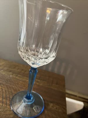 Stemware~~7”Wine Glasses~~Clear Bowl w/Blue Stem & Base~ - Thumbnail 3