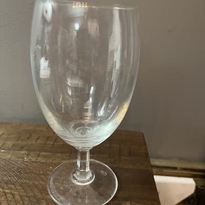 Clear Glass Footed Goblet Glass 16 1/4 Oz (481ml) - Thumbnail 3