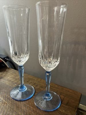 St. George Crystal AMERICAN HERITAGE Blue Stem Fluted Champagne Goblet Lot Of 2 - Thumbnail 2