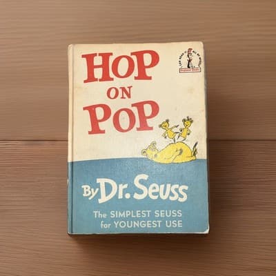 Dr. Seuss Hop on Pop 1963 First Edition Beginner Book vintage - Image 1