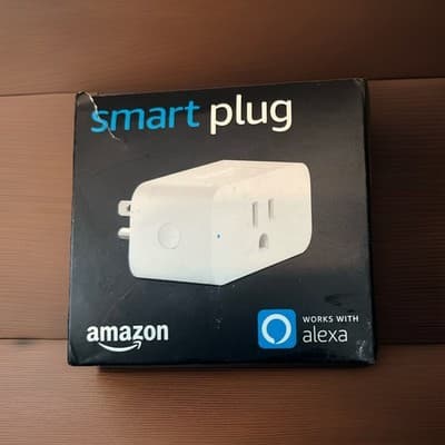 Amazon Smart Plug - White - Image 1