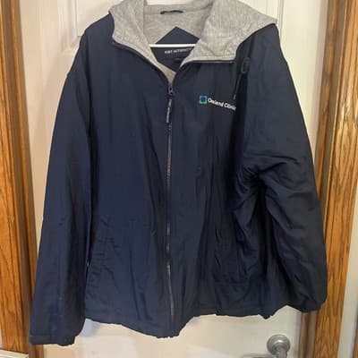 port authority jacket womens large Navy Cleveland Clinic Outter Coat - Image 1