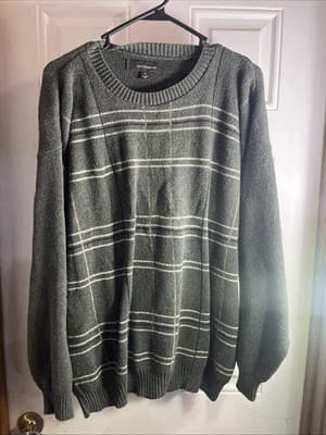 Croft and barrow Mens Sz XL Long Sleeve VNeck Sweater Pullover Green Tan Window - Image 1