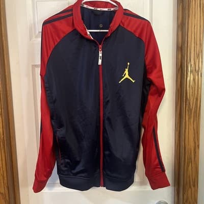 Nike Mens Large Track Jacket Gold Jordan On Front Chest Long Sleeve Zip Up L NWT - Image 1