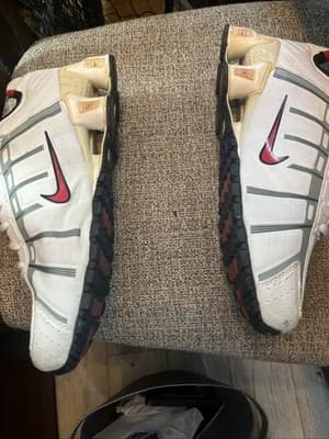 White Men’s Nike Fly wire Shoes Red Nike Logo Shocks And White Laces Size 12 - Thumbnail 6
