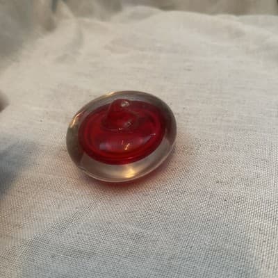 Vintage Apple Paperweight Likely Manufactured By Blenko Glass Company Or Titan - Thumbnail 3