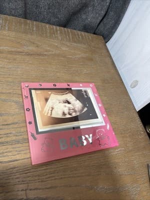 4x6 pink picture frame that Says BABY With Teddy Bears And Bottle Border Glass - Thumbnail 2