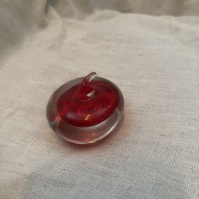 Vintage Apple Paperweight Likely Manufactured By Blenko Glass Company Or Titan - Thumbnail 2