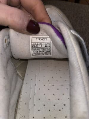 READ Asics GelSaga White/Purple 1193A071 Running Shoes Sneakers Men's 12 - Thumbnail 6