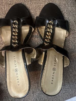 Women’s Karen Scott Gold Chain Hardware Cork Sandals Size 9M - Thumbnail 5