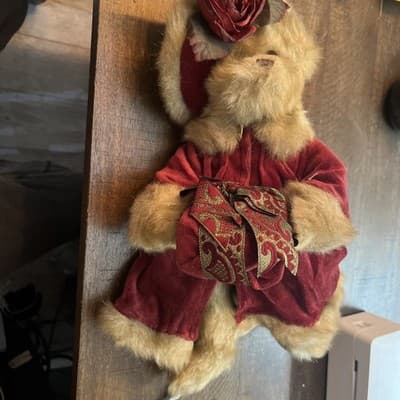 Bearington Bear Collection : 11" Sitting Christmas Virginia : Limited Edition - Thumbnail 3