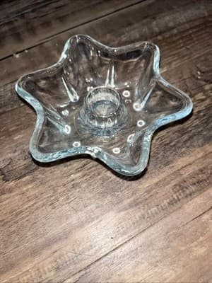 Glass Candle Holder. Crystal Clear Glass 6 Point Star Taper Candle Holder - Image 1