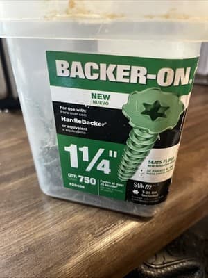 NEW 1-1/4 in Serrated Flat Head Star Drive Backer-On Screws 750pk. 23406 - Image 1