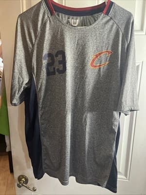 Lebron James Cleveland Cavaliers T Shirt Jersey - Image 1