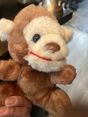 Vintage 1981 Animal Toys Plus Brown Tan Monkey Plush Red Mouth 8 Inch - Thumbnail 4