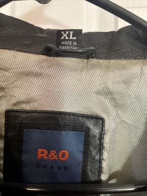 R & O by Deilly Ohnes Black Genuine Leather Trenchcoat Women’s Sz XL - Thumbnail 3