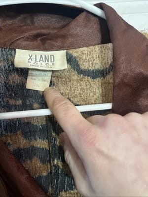 X Land Dolce Women’s 2XL 100% Polyester Cheetah Fringe Button Down Jacket - Thumbnail 3