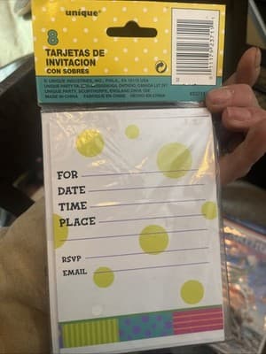 Birthday Party Invitations 8 Cards with Envelopes NEW - Thumbnail 2