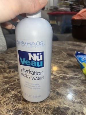 Spa Haus Hydrating Body Wash w/ Coconut Oat & Honey Extracts 32 Fl. oz. NEW - Image 1