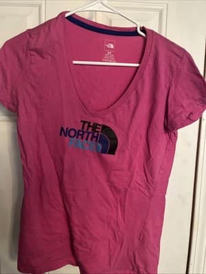 Small Vneck Pink Northface Women’s T Shirt - Image 1