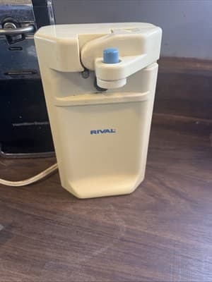 Vintage Rival Electric Can Opener Model 721 White Countertop Tested Works - Image 1