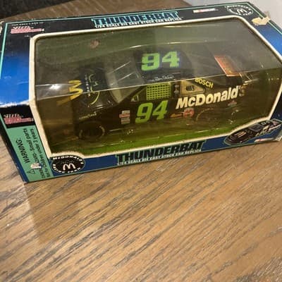 BILL ELLIOTT #94 McDonalds Ford Thunderbat 1995 1/24 Racing Champions New in Box - Thumbnail 2