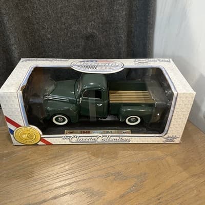 1948 Ford F1 Green F-Series 50th Anniversary 1:18 The Classic Collection Sealed - Image 1