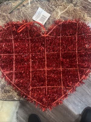 Valentine Love Red Heart Door Wall Hanging 13.5x12 Tinsel Reusable FREE SHIPPING - Thumbnail 3