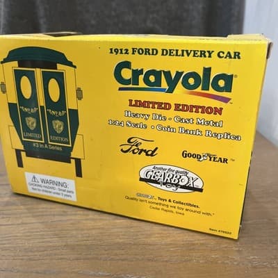 Gearbox 1912 Ford Crayola Delivery Car Coin Bank Limited Edition - Thumbnail 8