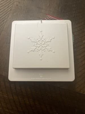 Tis The Season For Family Small 3x2 Frame Silver Red And Green And Ornamet - Thumbnail 4