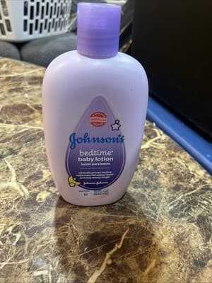 NOS ORIGINAL JOHNSON’S BEDTIME BABY LOTION NATURAL CALM 15 OZ Sealed New VTG - Image 1