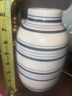 Lovely Blue Striped Container Vase - Thumbnail 3
