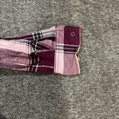 Women’s Arizona Classic Fit Purple Flannel Size Small With Chest Pockets - Thumbnail 4