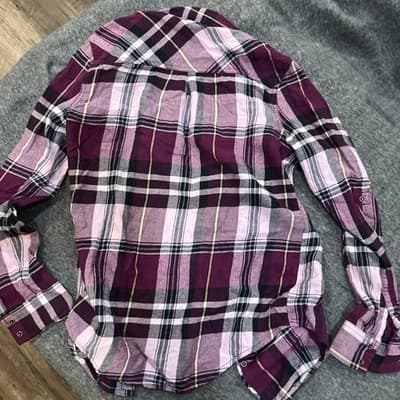 Women’s Arizona Classic Fit Purple Flannel Size Small With Chest Pockets - Thumbnail 5