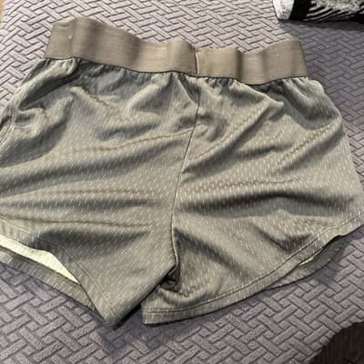 Athletic Works Women’s Gym Shorts Lined Running Athletic Workout Olive XS (0-2) - Thumbnail 3