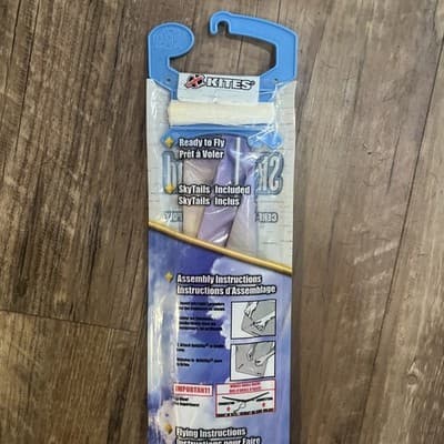 Disney Frozen II SkyDiamond 23" Kite Anna with String NEW - Thumbnail 6