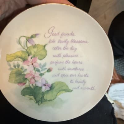 Lasting memories fine porcelain vintage good friend plaque dish flowers - Image 1