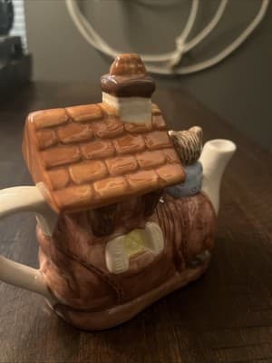 Tea Nee Hand Painted Embossed Mini Teapot Shoe Teddybear Whimsical NWT - Thumbnail 3