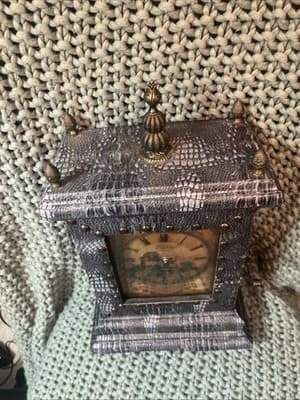 Borghesani Vintage Clock SnakeSkin Look Bronze Accents & Cubby - Thumbnail 4