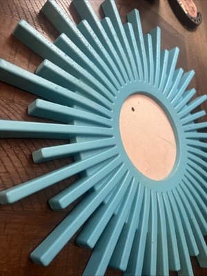 Turquoise Sun Beam Photo Frame For 5”x5” Photo Full Frame 15.5” Diameter - Thumbnail 2