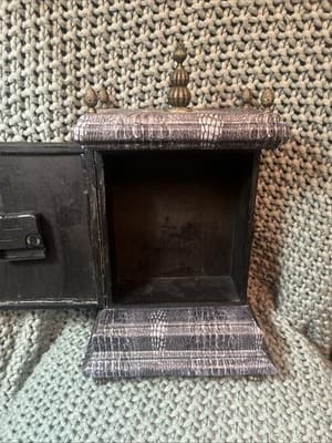 Borghesani Vintage Clock SnakeSkin Look Bronze Accents & Cubby - Thumbnail 3