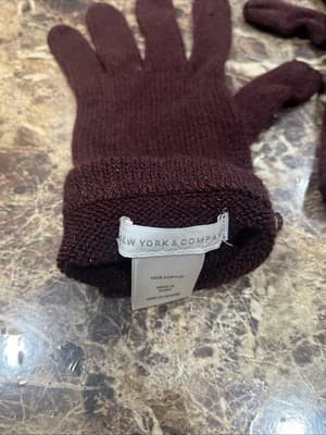 New York And Company Women’s Long Marroon Winter Gloves 100% Acrylic - Thumbnail 2
