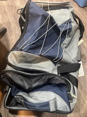 Skyway Rolling Duffle Bag Wheeled Travel Luggage Navy Blue Large - Image 1