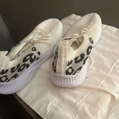 cheetah white tennis shoes - Thumbnail 5
