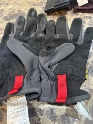 Mechanix Gloves Medium Touch Screen Capable - Thumbnail 3