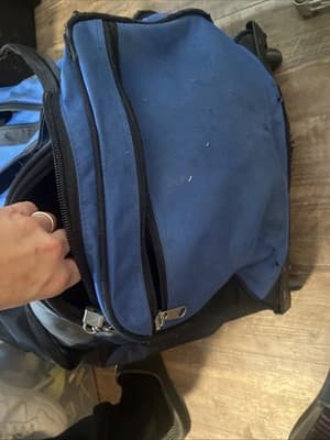 Travel Gear Brand Duffle Bag With Wheels 31” X 18” X 10.5” Blue Used Pockets Zip - Thumbnail 7