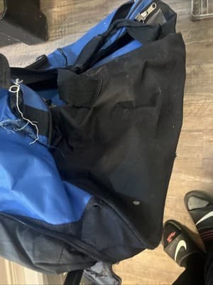 Travel Gear Brand Duffle Bag With Wheels 31” X 18” X 10.5” Blue Used Pockets Zip - Thumbnail 6